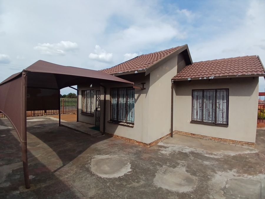 2 Bedroom Property for Sale in Tlhabane West North West